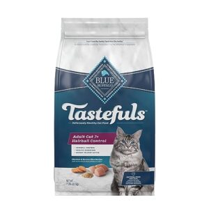 Blue Buffalo Tastefuls Natural Dry Food for Adult Cats 7+, Hairball Control, Chicken & Brown Rice Recipe, 7-lb. Bag